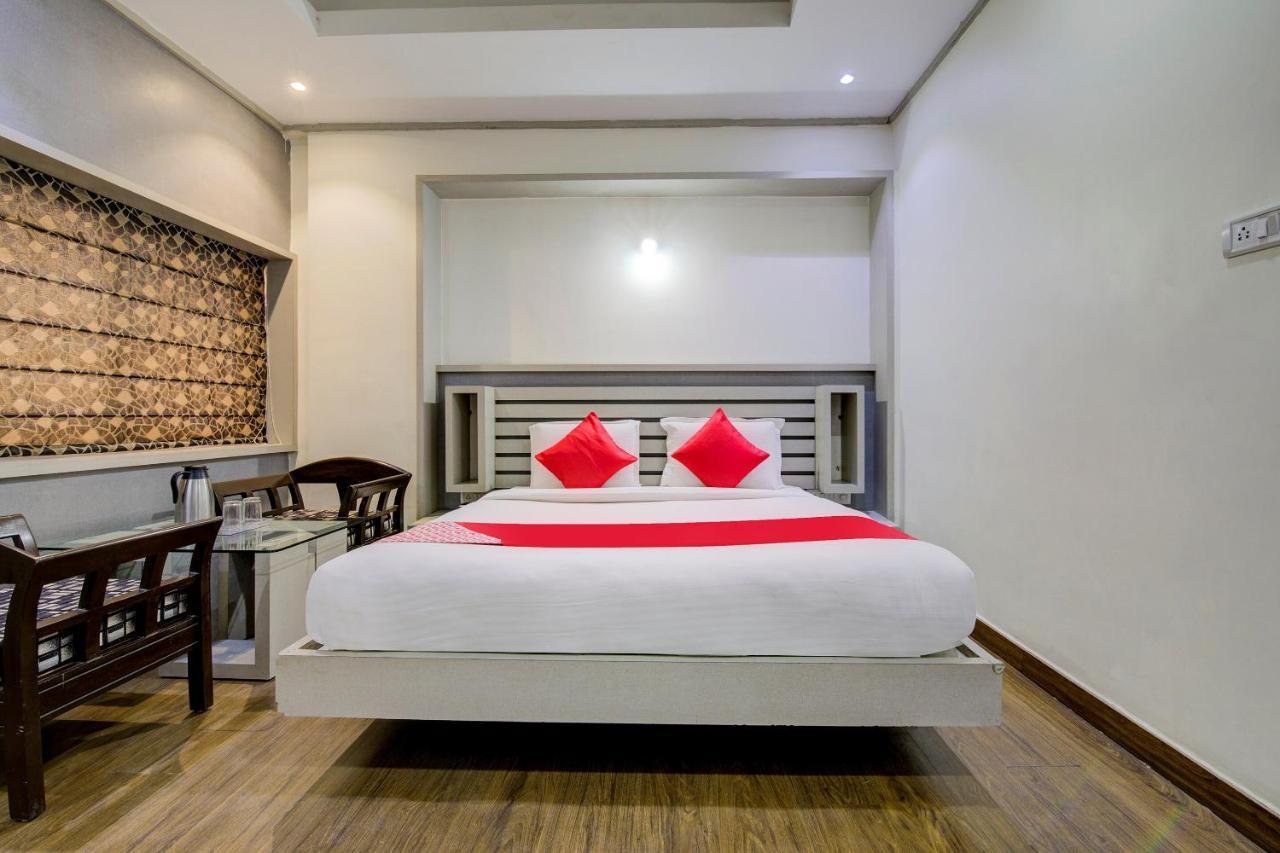 Oyo 1545 Hotel Shivani International Ahmadabad Zewnętrze zdjęcie